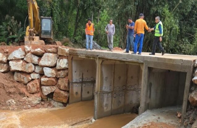 Taubaté conclui obra em ponte na zona rural da estrada do Mangalot