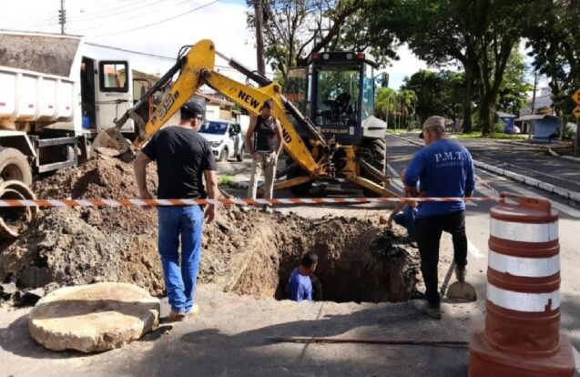 Taubaté realiza obras de drenagem na avenida Amador Bueno da Veiga